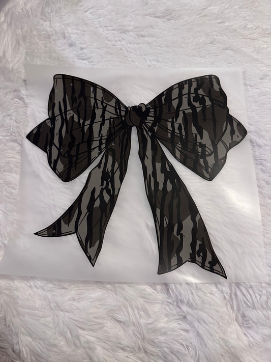 Camo bow image