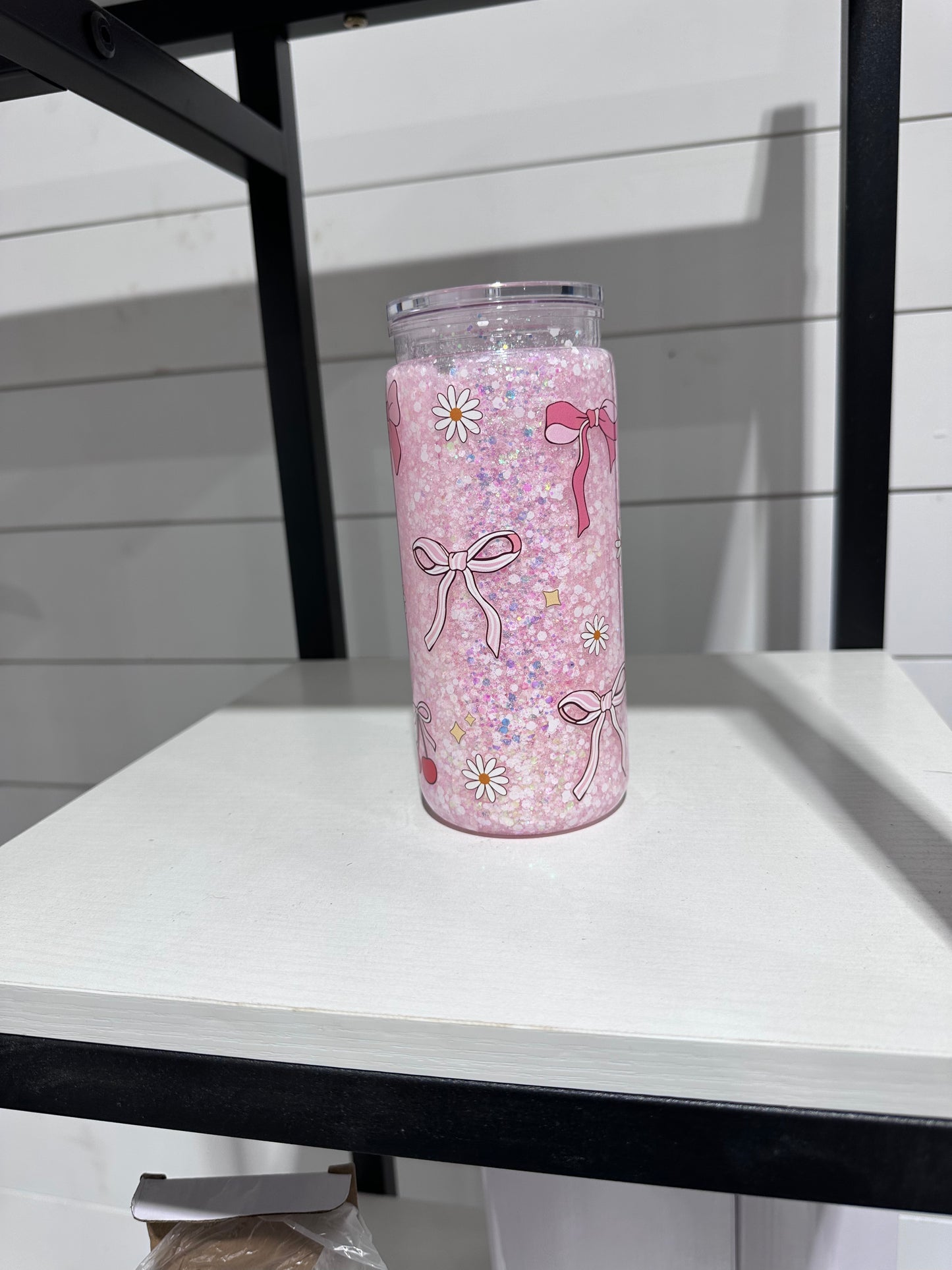 Pink bow 16oz  cup ￼